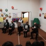 un momento dello spettacolo teatrale svolto presso l'anfiteatro interno della sede centrale