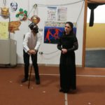 un momento dello spettacolo teatrale svolto presso l'anfiteatro interno della sede centrale